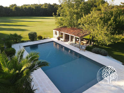 Maison ancienne - 360 m² - 10 pièces