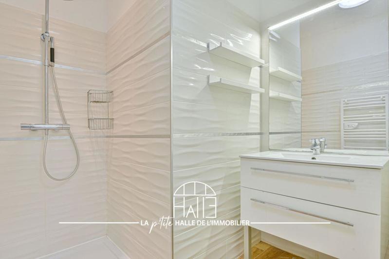 Pavillon - 143 m² - 6 pièces