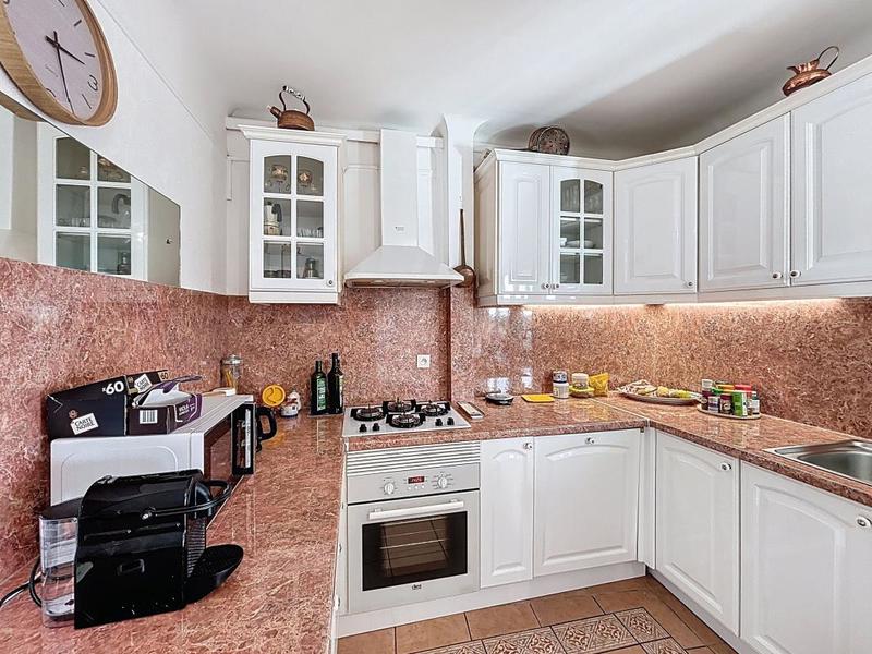 Appartement - 100 m² - 3 pièces