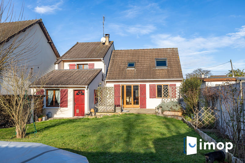 Maison - 135 m² - 6 pièces