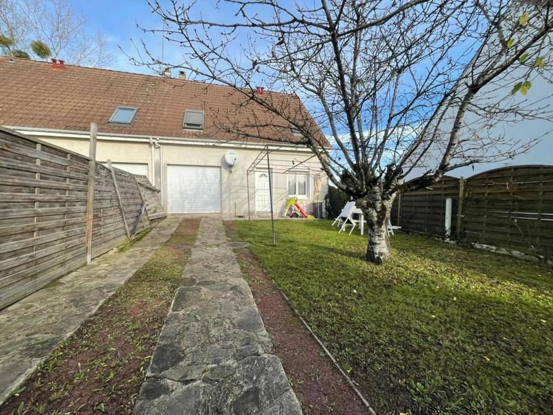 Maison - 88 m² - 5 pièces