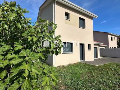 Maison - 106 m² - 5 pièces