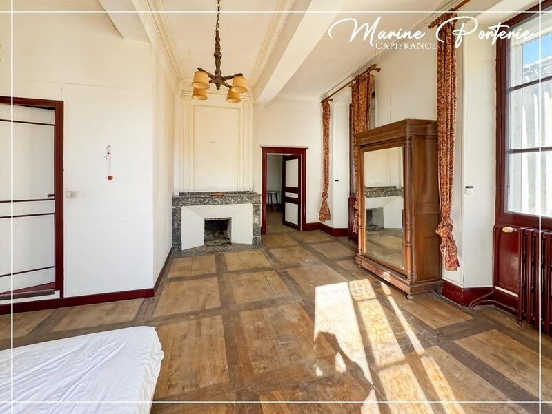 Maison en pierre - 230 m² - 6 pièces