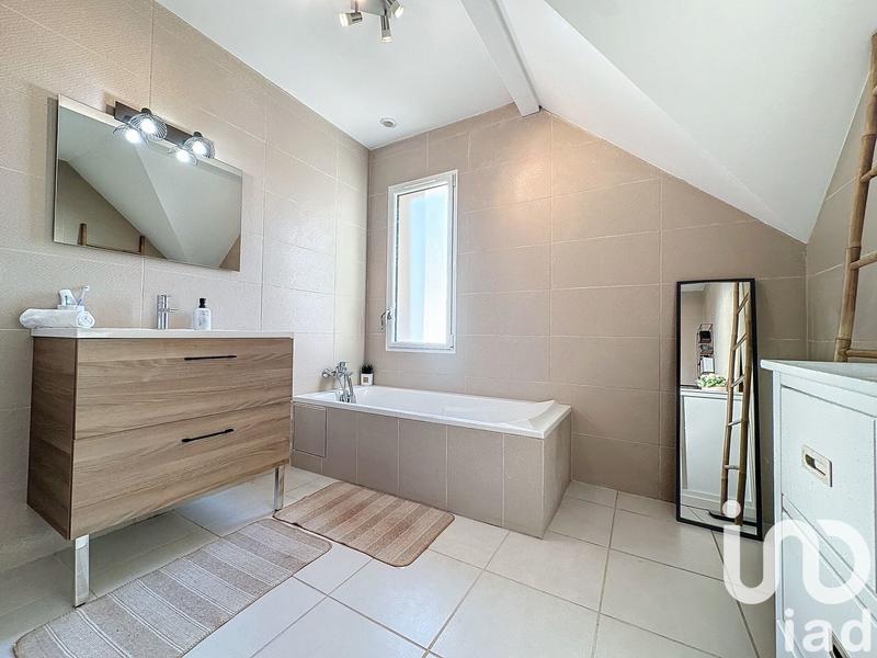 Maison de maîtres - 208 m² - 7 pièces