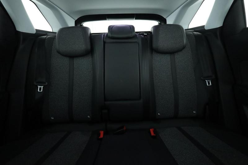 Peugeot 3008 1.6 Blue-HDi Allure Eat6 120 ch