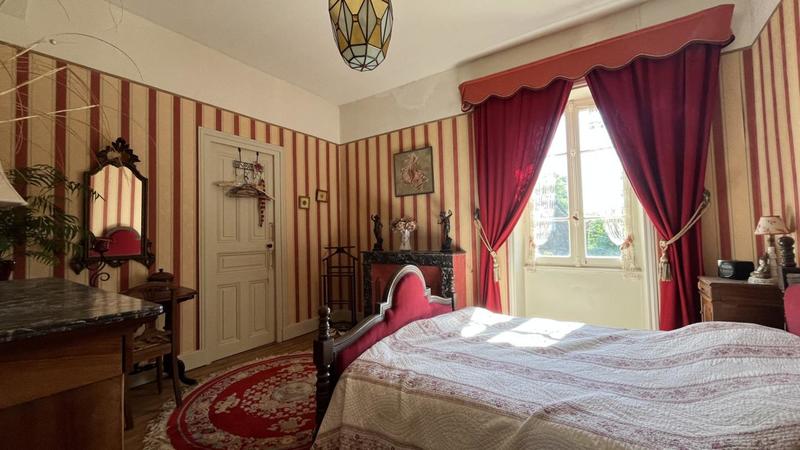 Maison - 165 m² - 7 pièces