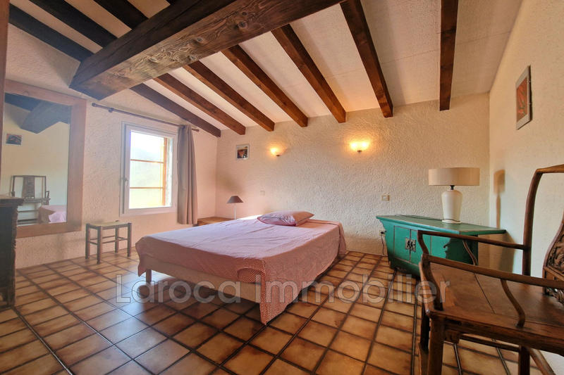 Mas - 295 m² - 11 pièces