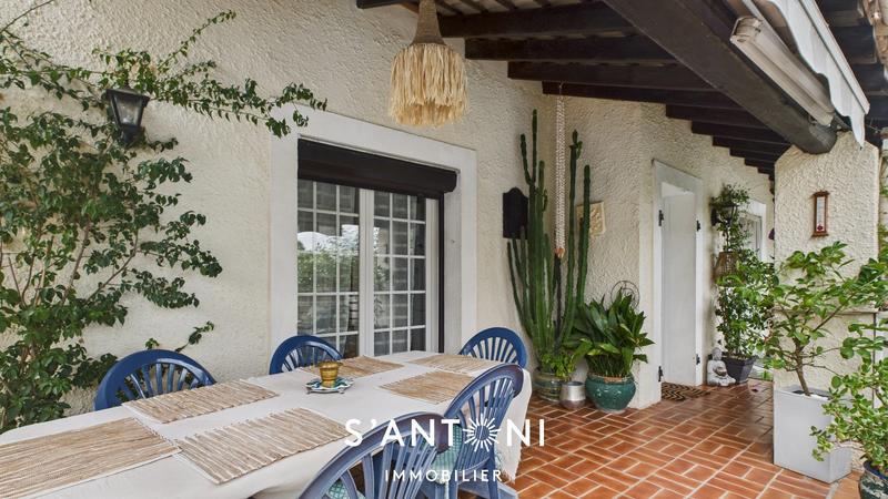 Maison - 138 m² - 6 pièces