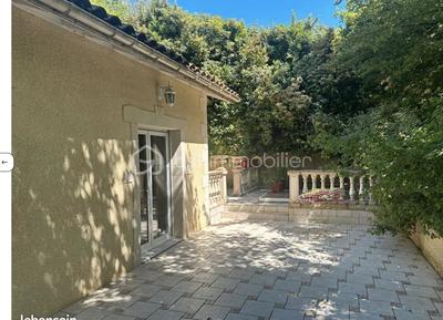 Maison traditionnelle - 180 m² - 5 pièces