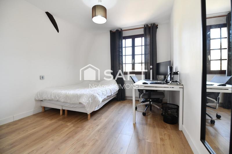 Maison - 211 m² - 8 pièces