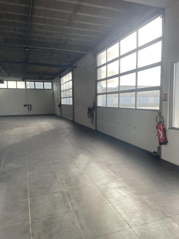 Local d'activités - 500 m²