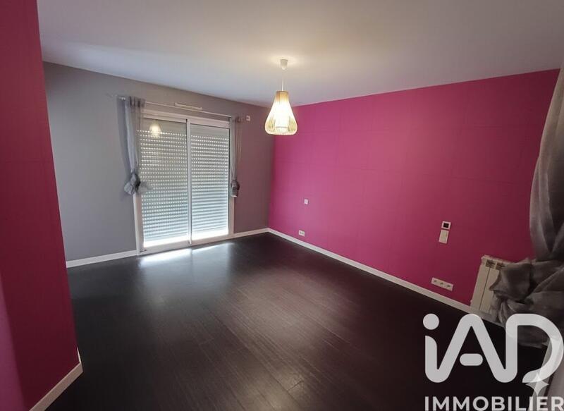 Maison - 211 m² - 6 pièces