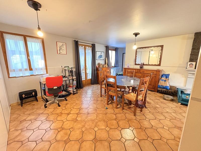 Maison - 127 m² - 5 pièces