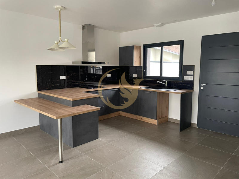 Maison - 88 m² - 4 pièces