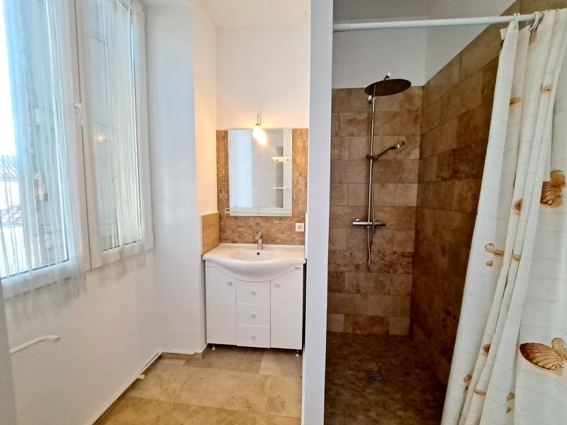 Maison - 265 m² - 7 pièces