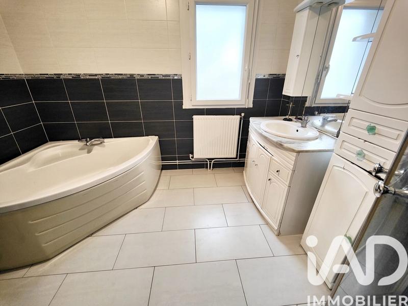 Maison - 83 m² - 4 pièces