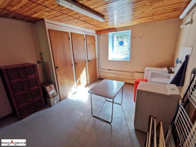 Maison traditionnelle - 186 m² - 7 pièces