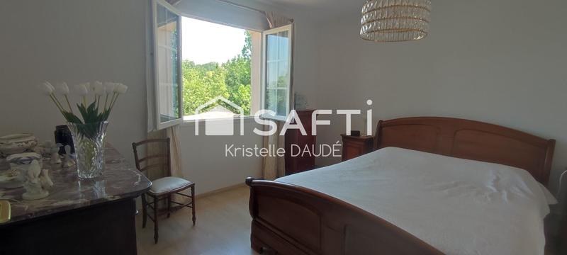 Maison - 210 m² - 6 pièces