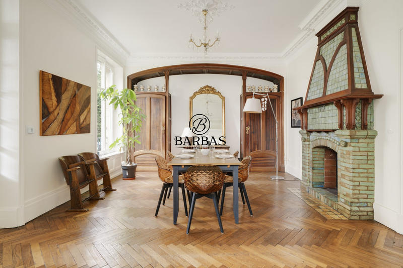 Bureau - 577 m² - 11 pièces