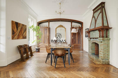 Bureau - 577 m² - 11 pièces