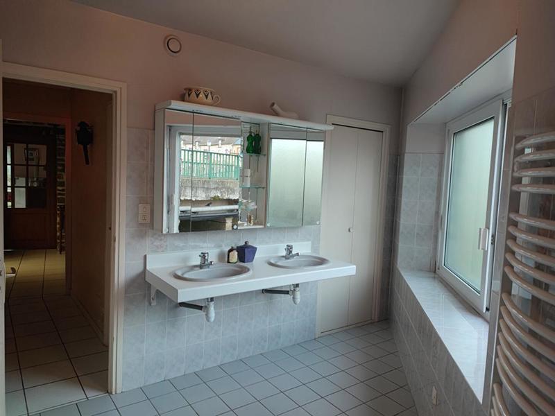 Maison - 163 m² - 7 pièces