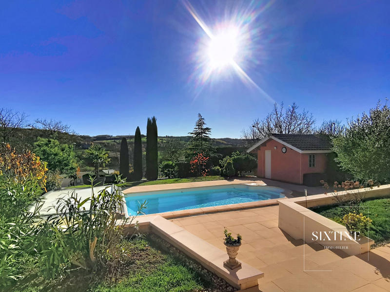 Villa - 149 m² - 8 pièces