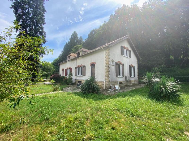 Maison - 140 m² - 4 pièces