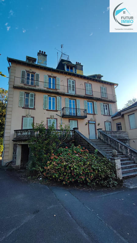 Appartement - 143 m² - 6 pièces