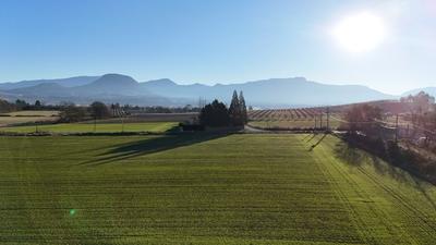 Terrain constructible - 2 105 m²