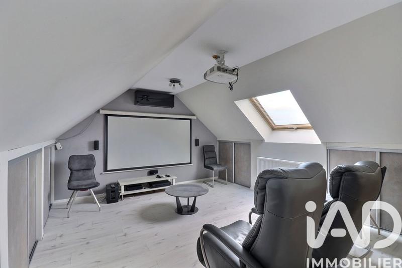 Maison - 140 m² - 8 pièces