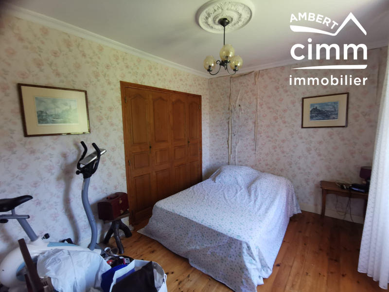 Maison - 113 m² - 9 pièces