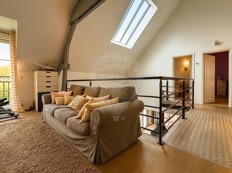 Maison - 169 m² - 7 pièces