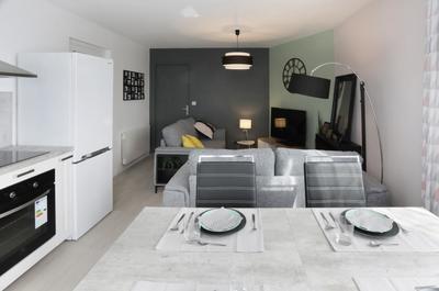 Appartement - 85 m² - 5 pièces