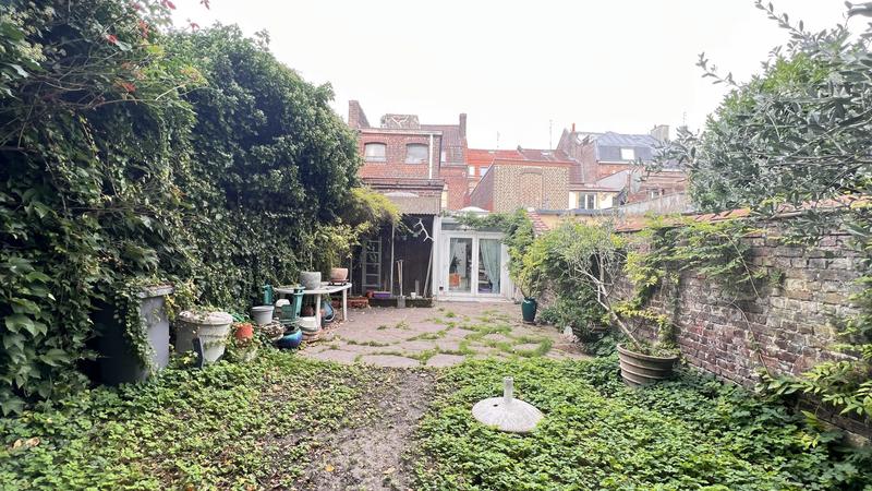 Immeuble - 218 m² - 10 pièces