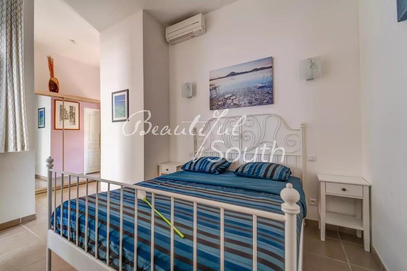 Gîte - 765 m² - 27 pièces