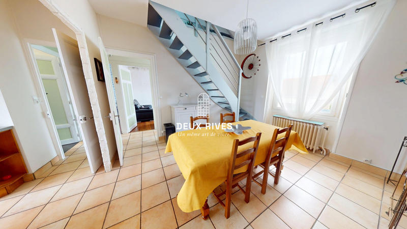 Maison - 143 m² - 6 pièces