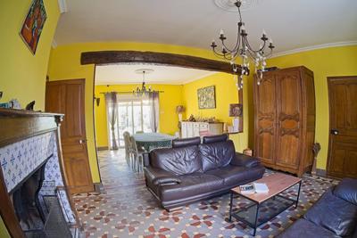 Propriété - 245 m² - 5 pièces