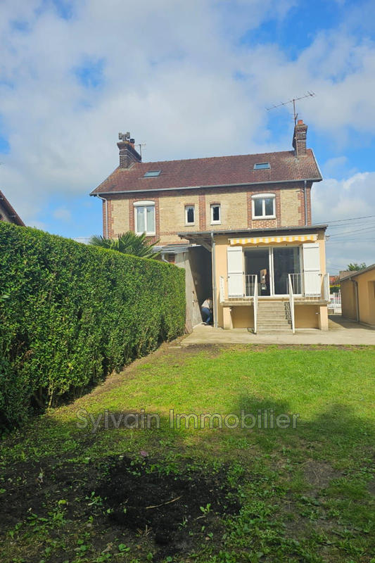 Maison - 85 m² - 4 pièces