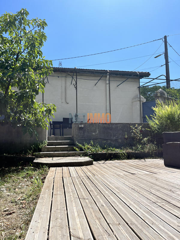 Villa - 281 m² - 12 pièces