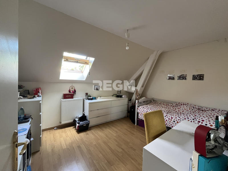 Maison - 200 m² - 7 pièces