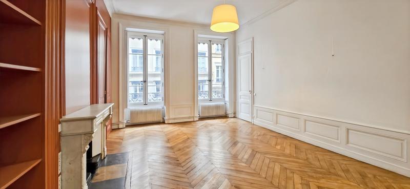 Appartement - 134 m² - 4 pièces