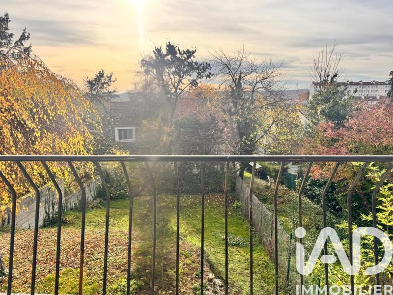 Maison - 98 m² - 5 pièces