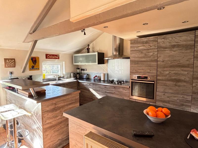 Maison - 154 m² - 7 pièces