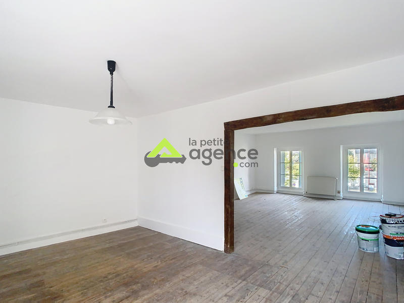 Maison - 285 m² - 11 pièces