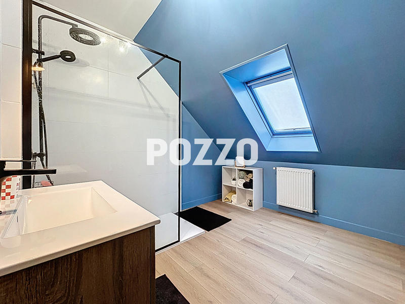 Maison - 85 m² - 5 pièces