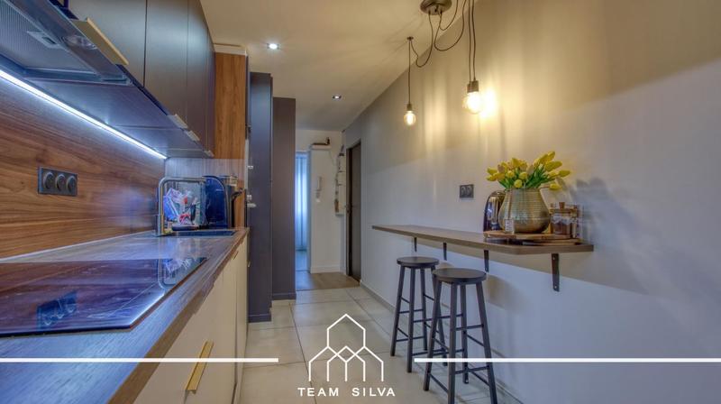 Appartement - 82 m² - 4 pièces