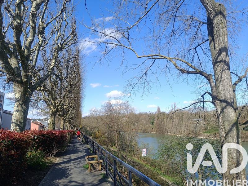 Maison - 226 m² - 9 pièces