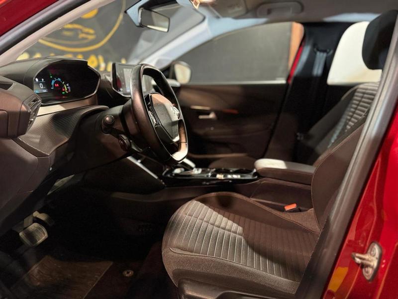 Peugeot 208 II (P21) 5 Portes e-208 100kW 136ch Apple CarPlay, Régulateur de vitesse, Radars Ar stationnement