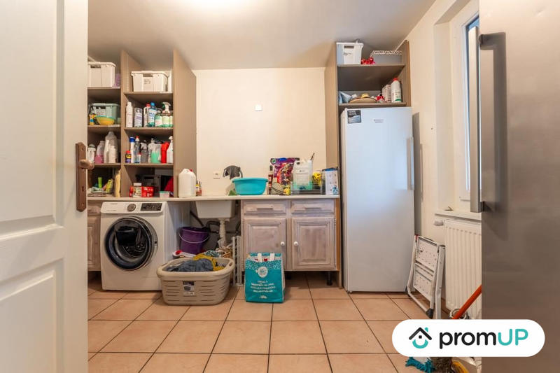 Maison - 220 m² - 6 pièces