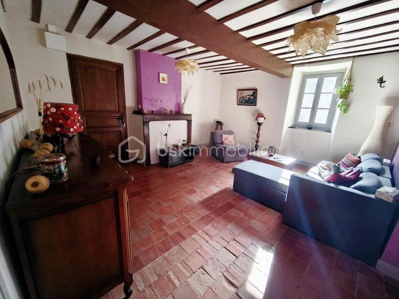 Propriété - 225 m² - 9 pièces